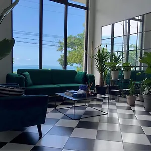 Hotel Cabo, Batoemi